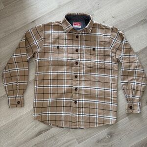 Wrangler Men Small Plaid Flannel Shirt Tan Brown Cotton Button Up